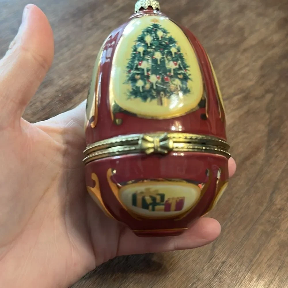Silent Night Porcelain Musical Christmas Ornament Egg Valerie Parr Hill